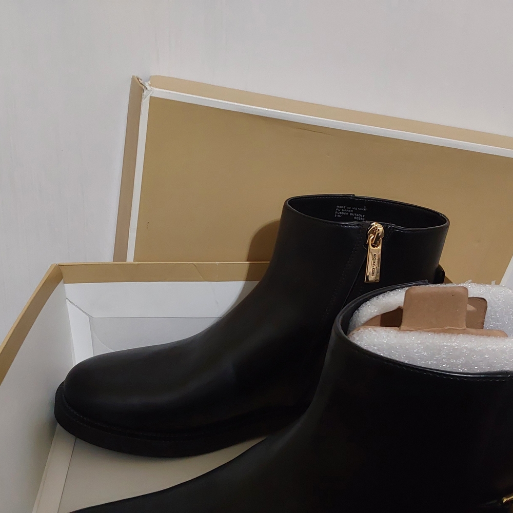 MICHAEL Michael Kors Black Leather Ankle Boots with Gold Zipper Pull